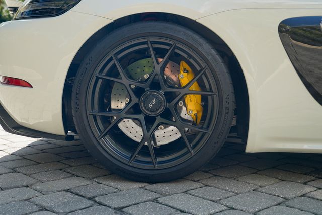 2024 Porsche 718 Cayman GT4 RS Coupe - 22912998 - 17