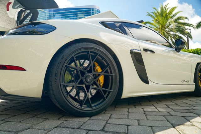 2024 Porsche 718 Cayman GT4 RS Coupe - 22912998 - 18