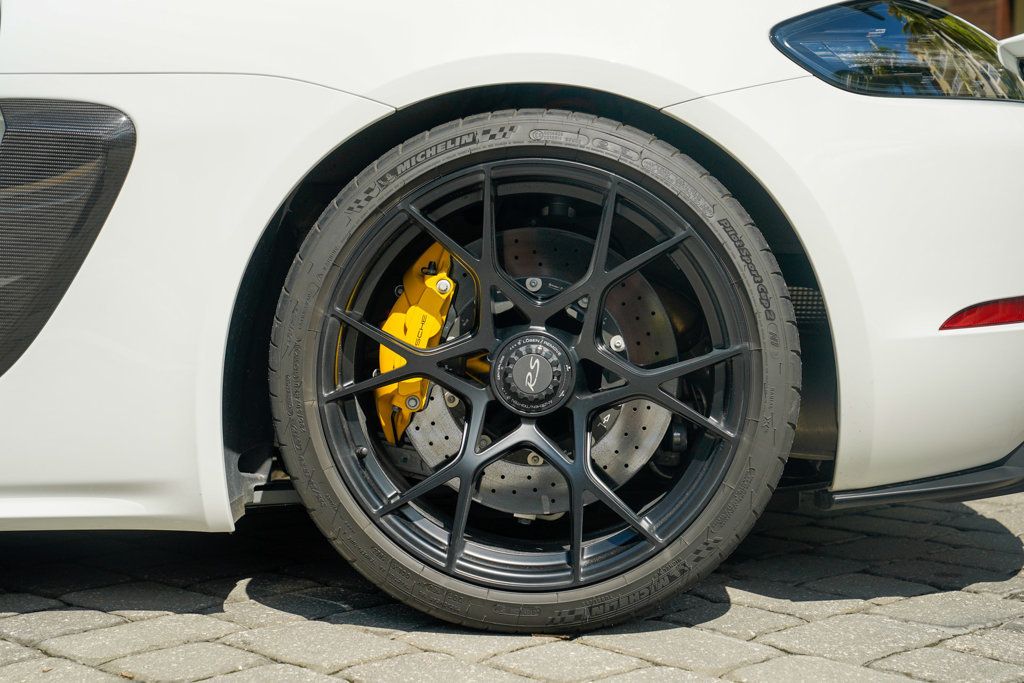 2024 Porsche 718 Cayman GT4 RS Coupe - 22912998 - 32