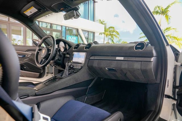 2024 Porsche 718 Cayman GT4 RS Coupe - 22912998 - 89