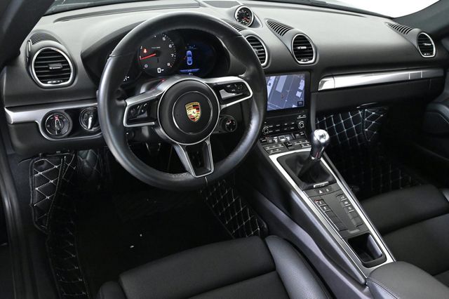 2024 Porsche 718 Cayman S - 22904045 - 3