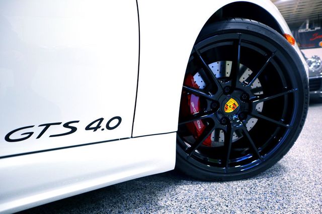 2024 Porsche 718 GTS 4.0 COUPE WHITE...695 Miles...Rare 6sp Manual - 22706186 - 9