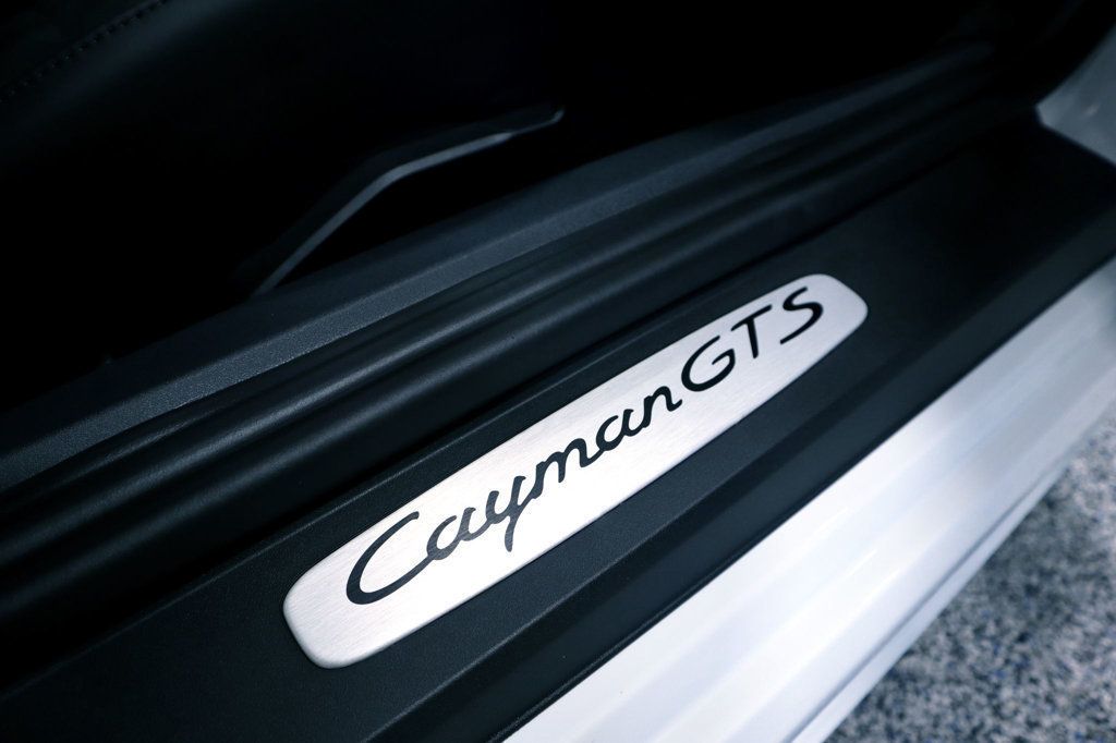 2024 Porsche 718 GTS 4.0 COUPE WHITE...695 Miles...Rare 6sp Manual - 22706186 - 37