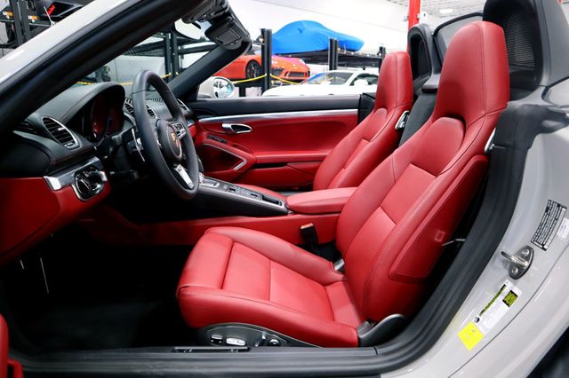 2024 Porsche 718 GTS 4.0 Roadster CHALK...1,769 Miles!!...Rare GTS 4.0 - 22706133 - 22