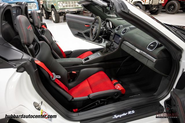 2024 Porsche 718 Spyder RS Roadster - 22975419 - 23