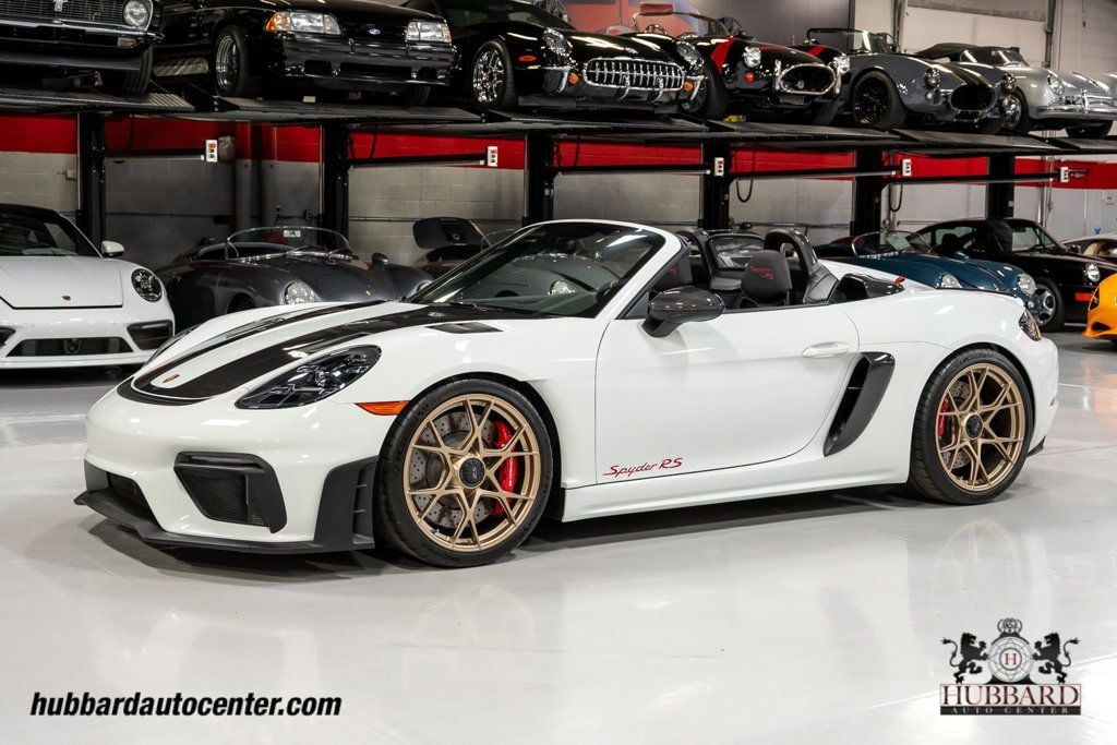 2024 Porsche 718 Spyder RS Roadster - 22975419 - 3