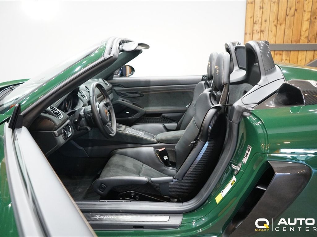 2024 Porsche 718 Spyder RS Roadster - 22949063 - 18