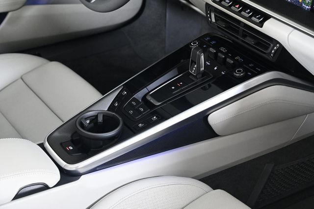 2024 Porsche 911  - 22877864 - 19