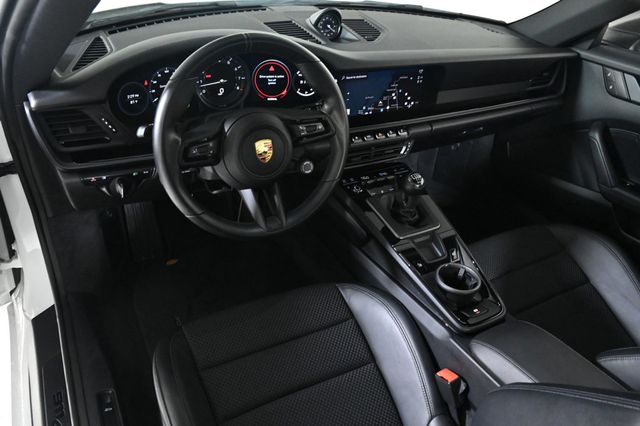 2024 Porsche 911  - 22890835 - 3