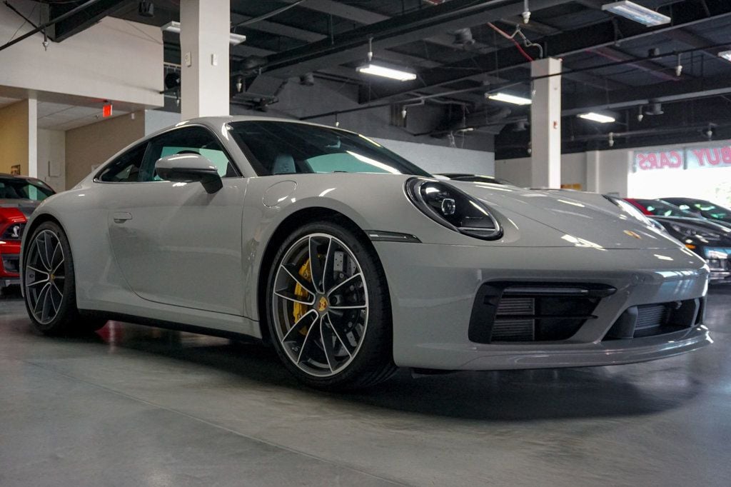 2024 Porsche 911 S photo 2