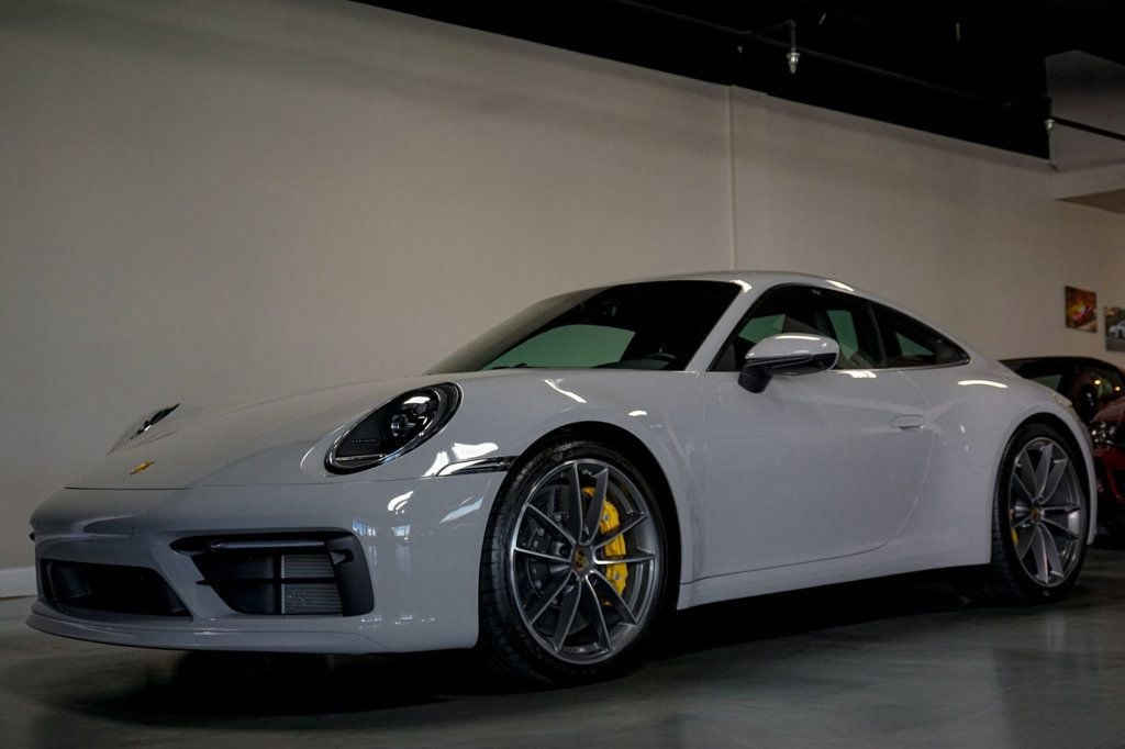 2024 Porsche 911 S photo 3