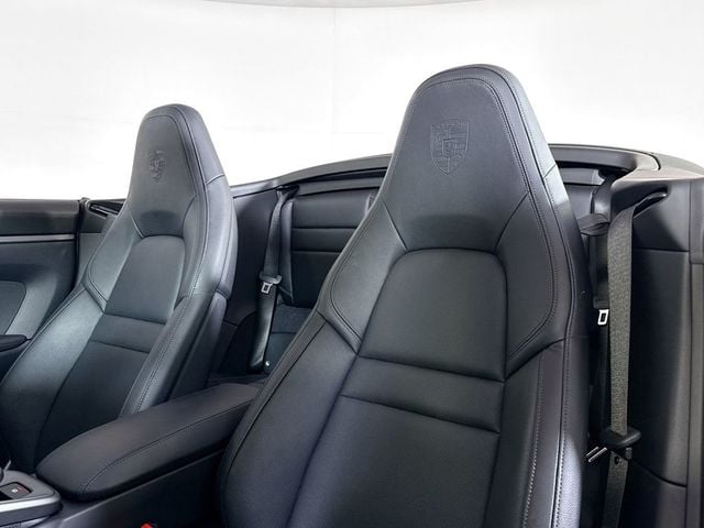 2024 Porsche 911 Carrera - 23042361 - 4