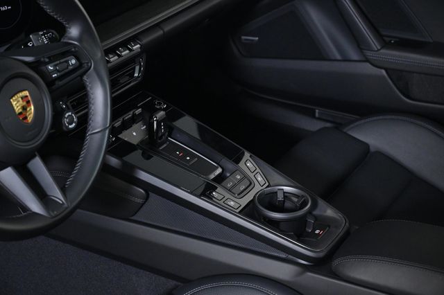 2024 Porsche 911 Carrera 4 GTS - 22976873 - 15