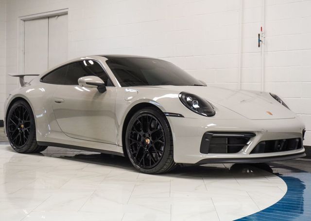 2024 Porsche 911 Carrera 4 GTS Coupe - 23060991 - 4
