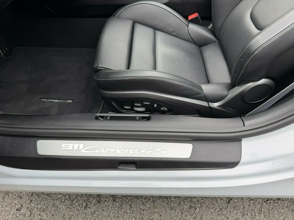 2024 Porsche 911 Carrera 4S Cabriolet/Sport Exhaust/Premium Pkg/Ventilated Seats - 23071413 - 21