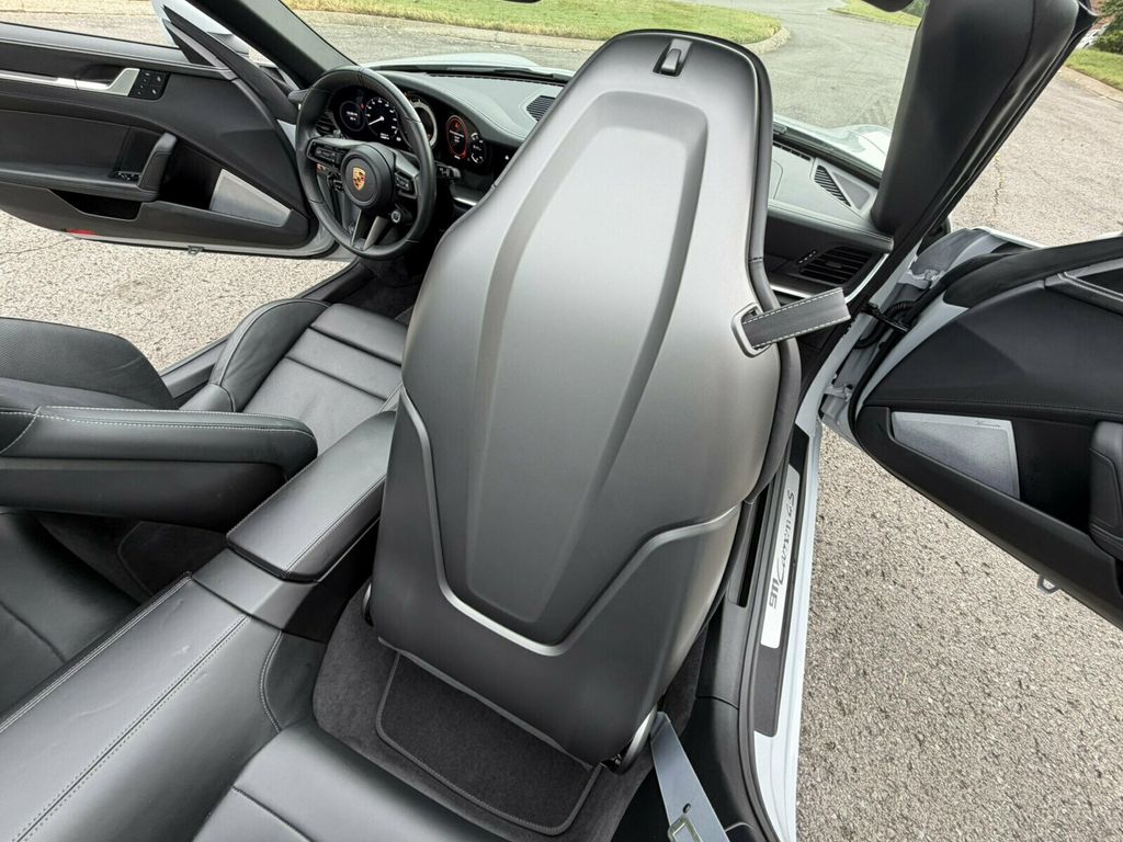 2024 Porsche 911 Carrera 4S Cabriolet/Sport Exhaust/Premium Pkg/Ventilated Seats - 23071413 - 27