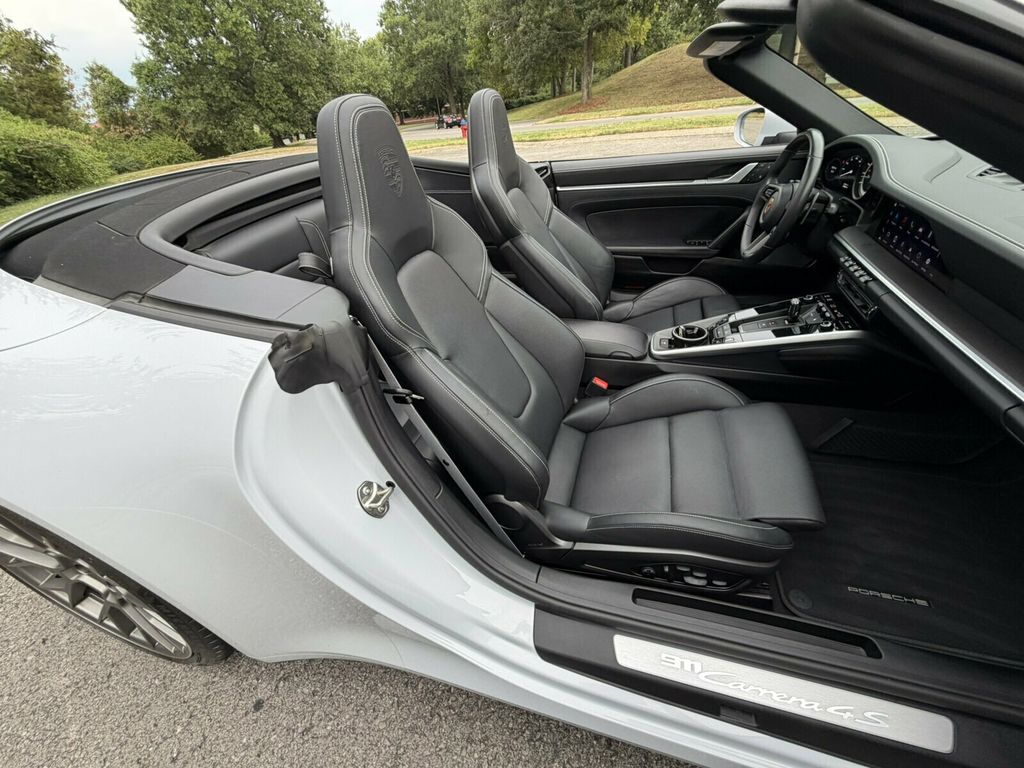 2024 Porsche 911 Carrera 4S Cabriolet/Sport Exhaust/Premium Pkg/Ventilated Seats - 23071413 - 37
