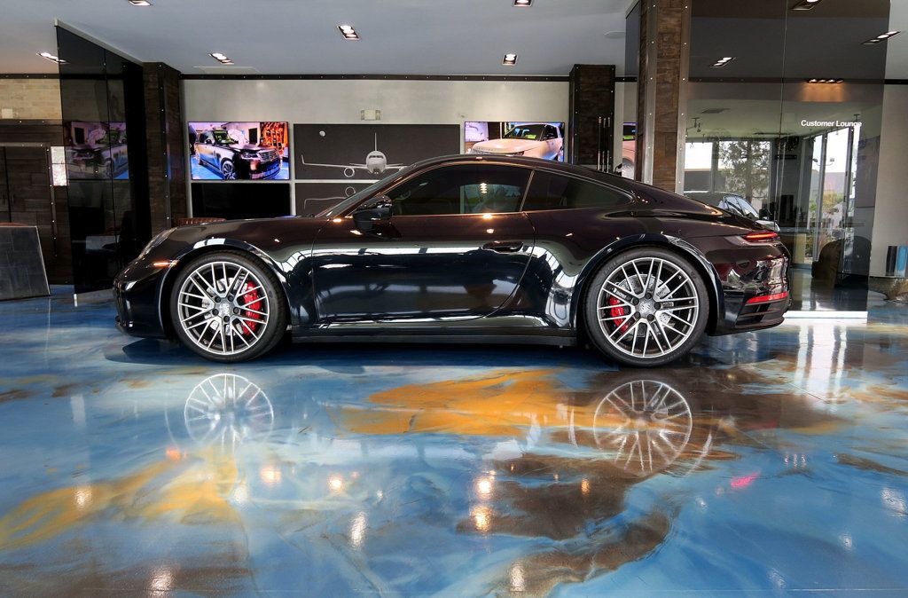 2024 Porsche 911 Carrera 4S Coupe - 23031602 - 10