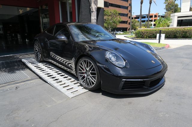 2024 Porsche 911 Carrera 4S Coupe - 23031602 - 3