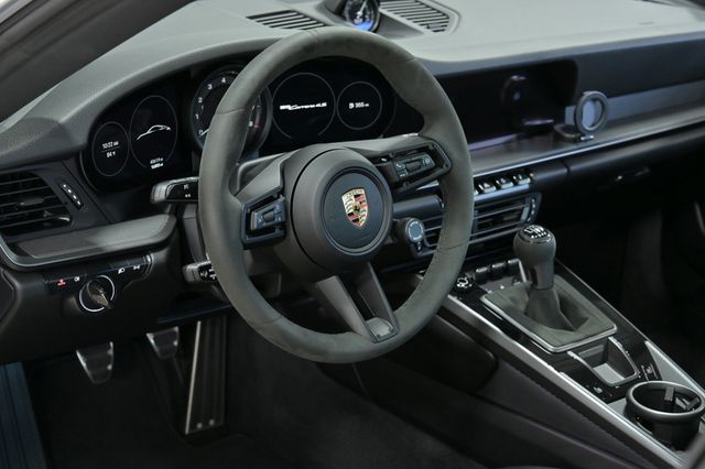 2024 Porsche 911 Carrera 4S Coupe - 23075019 - 18