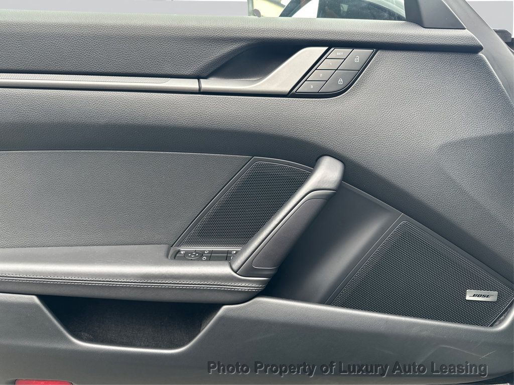 Porsche 911 photo 20