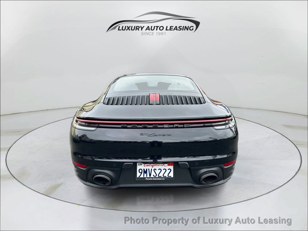 Porsche 911 photo 4