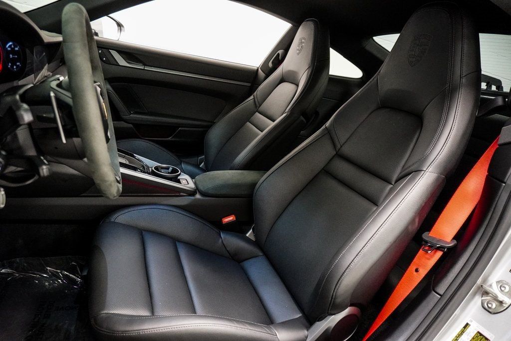 2024 Porsche 911 Coupe photo 18