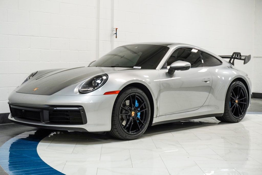 2024 Porsche 911 Coupe photo 3