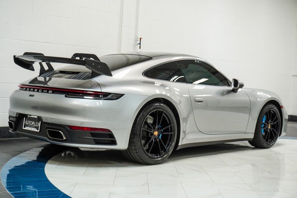 2024 Porsche 911 Coupe photo 5
