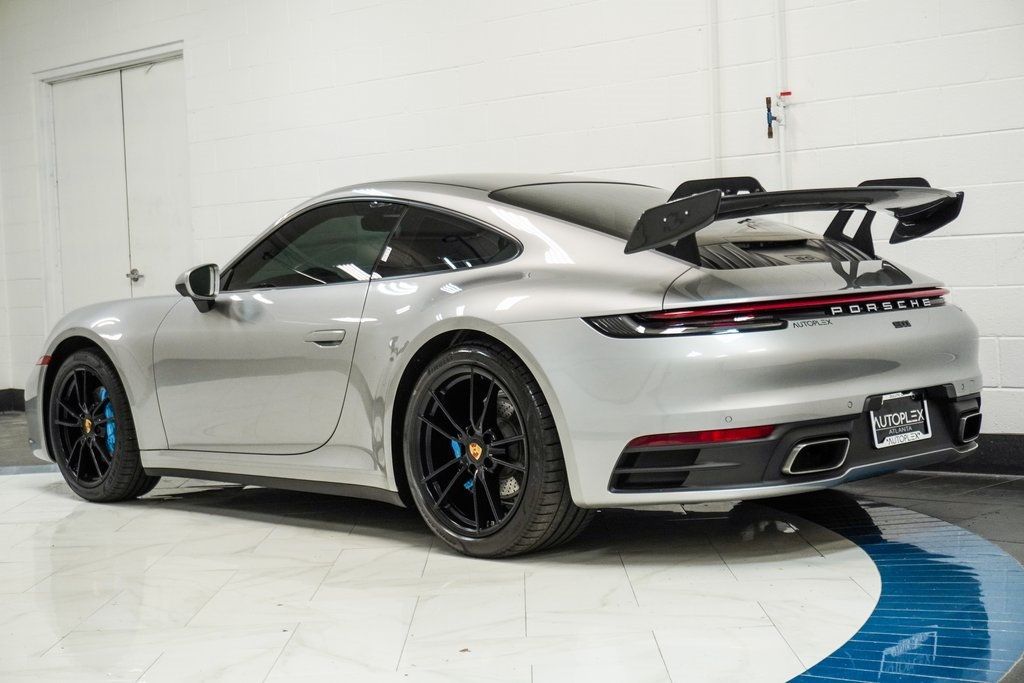 2024 Porsche 911 Coupe photo 6