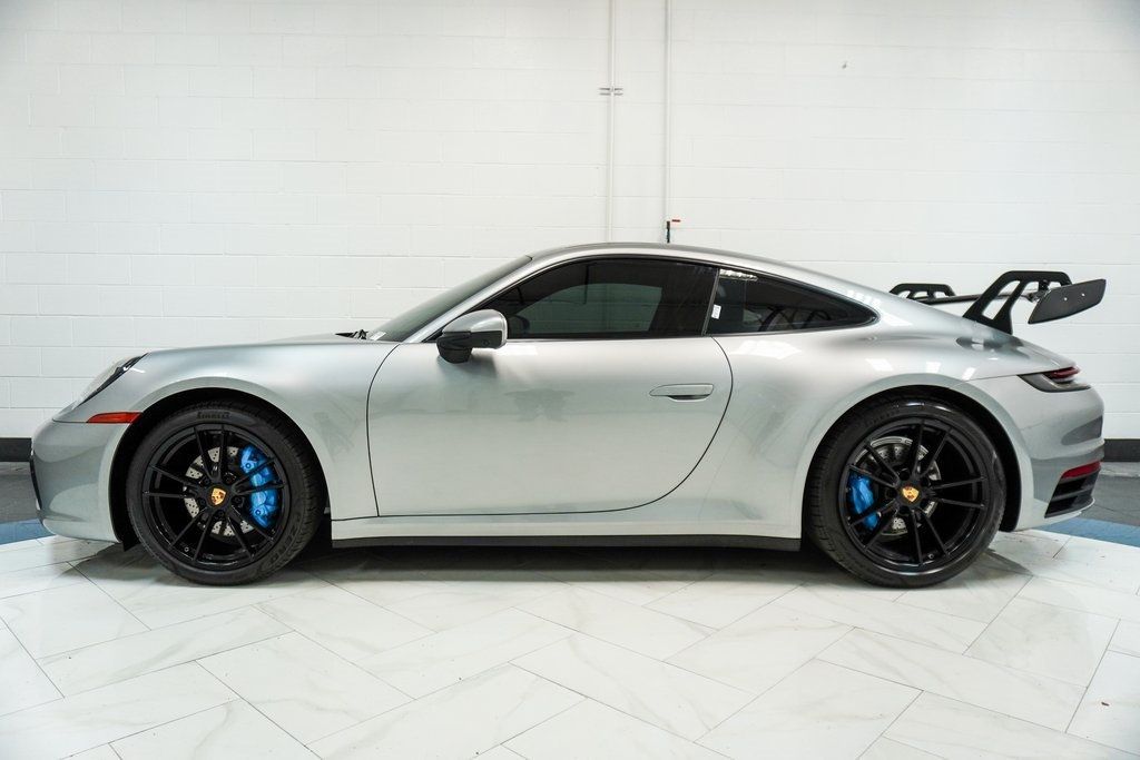 2024 Porsche 911 Coupe photo 7