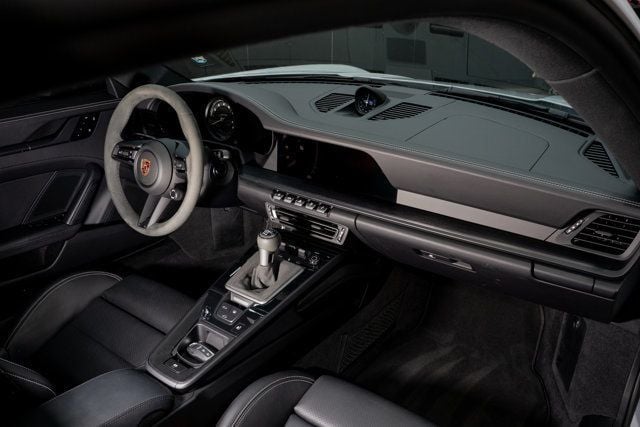 2024 Porsche 911 Carrera GTS Coupe - 22924394 - 9