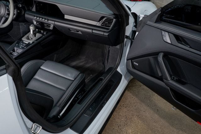 2024 Porsche 911 Carrera GTS Coupe - 22924394 - 33