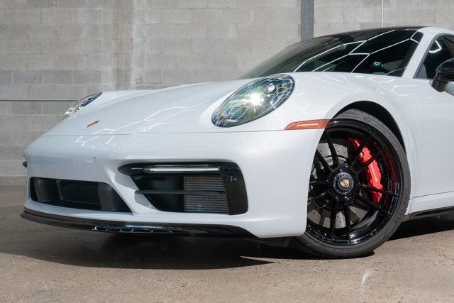 2024 Porsche 911 Carrera GTS Coupe - 22924394 - 40
