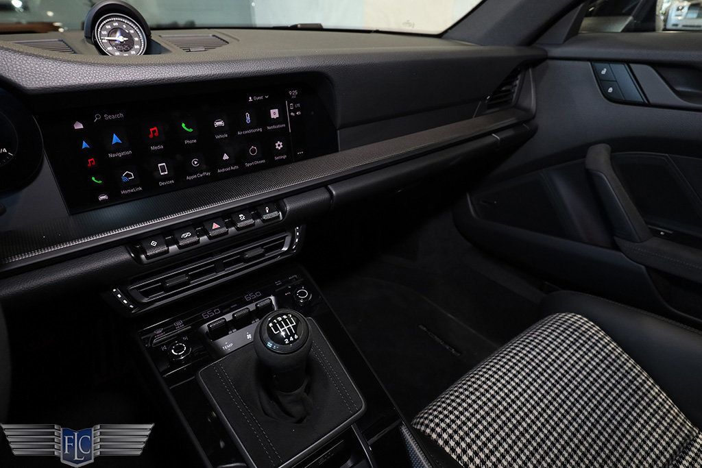 2024 Porsche 911 Carrera GTS Coupe Manual - 22931180 - 24