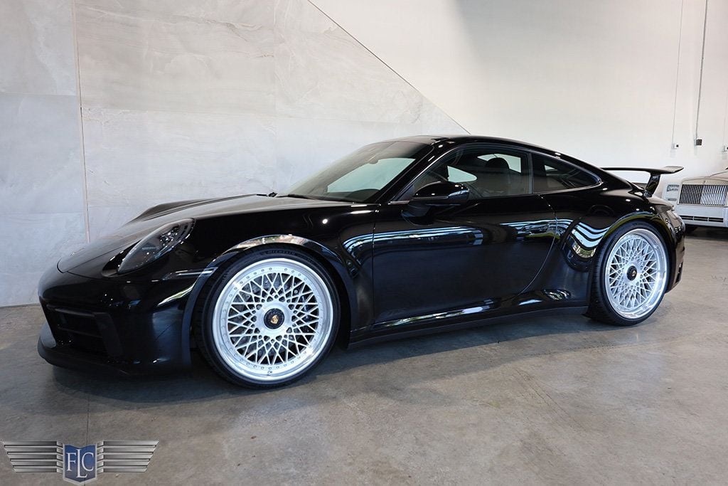 2024 Porsche 911 Carrera GTS Coupe Manual - 22931180 - 3