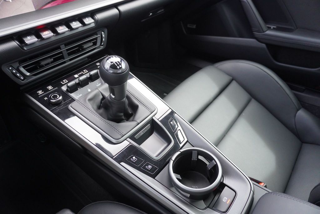 2024 Porsche 911 CARRERA S - 23069408 - 38