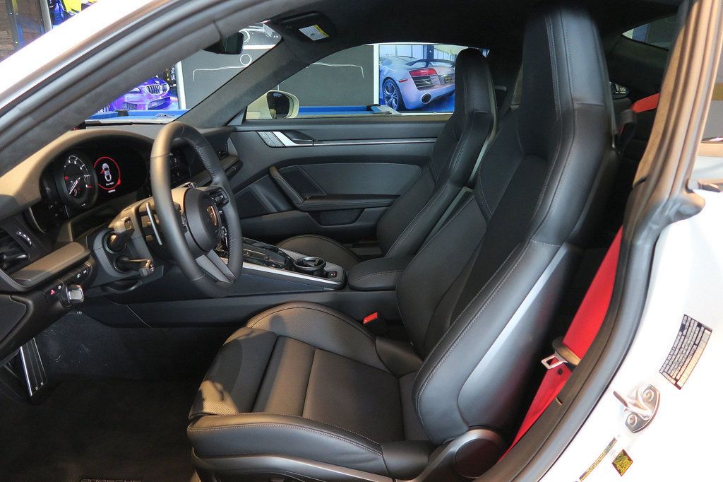 2024 Porsche 911 S Coupe photo 13