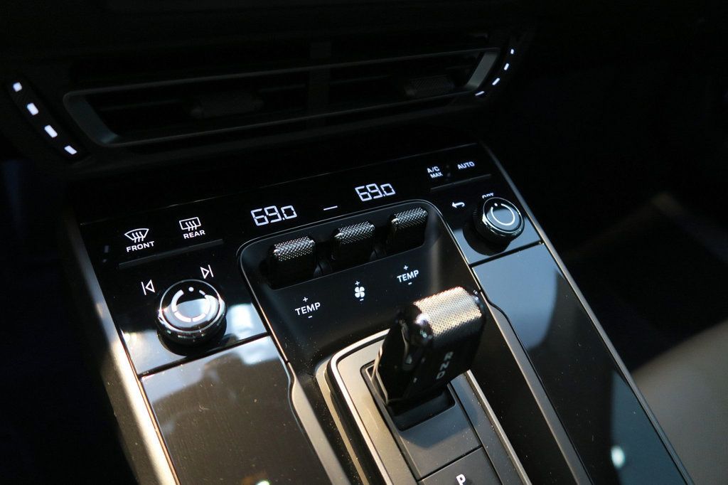 2024 Porsche 911 S Coupe photo 19