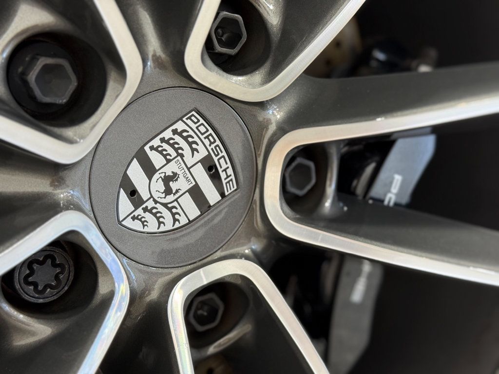 2024 Porsche 911 Carrera S Coupe - 23046252 - 30