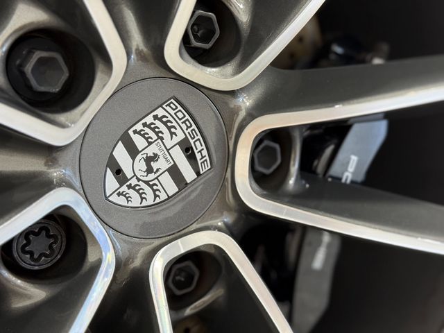 2024 Porsche 911 Carrera S Coupe - 23046252 - 30