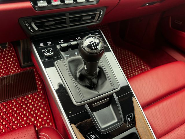 2024 Porsche 911 Carrera S Coupe - 22971048 - 10