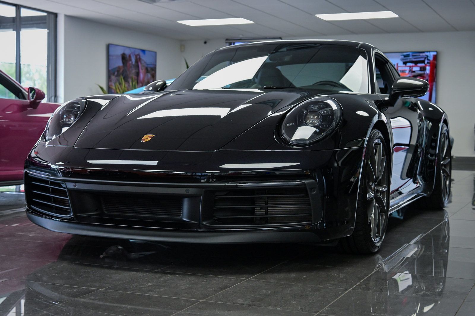 2024 Porsche 911 T Coupe photo 2