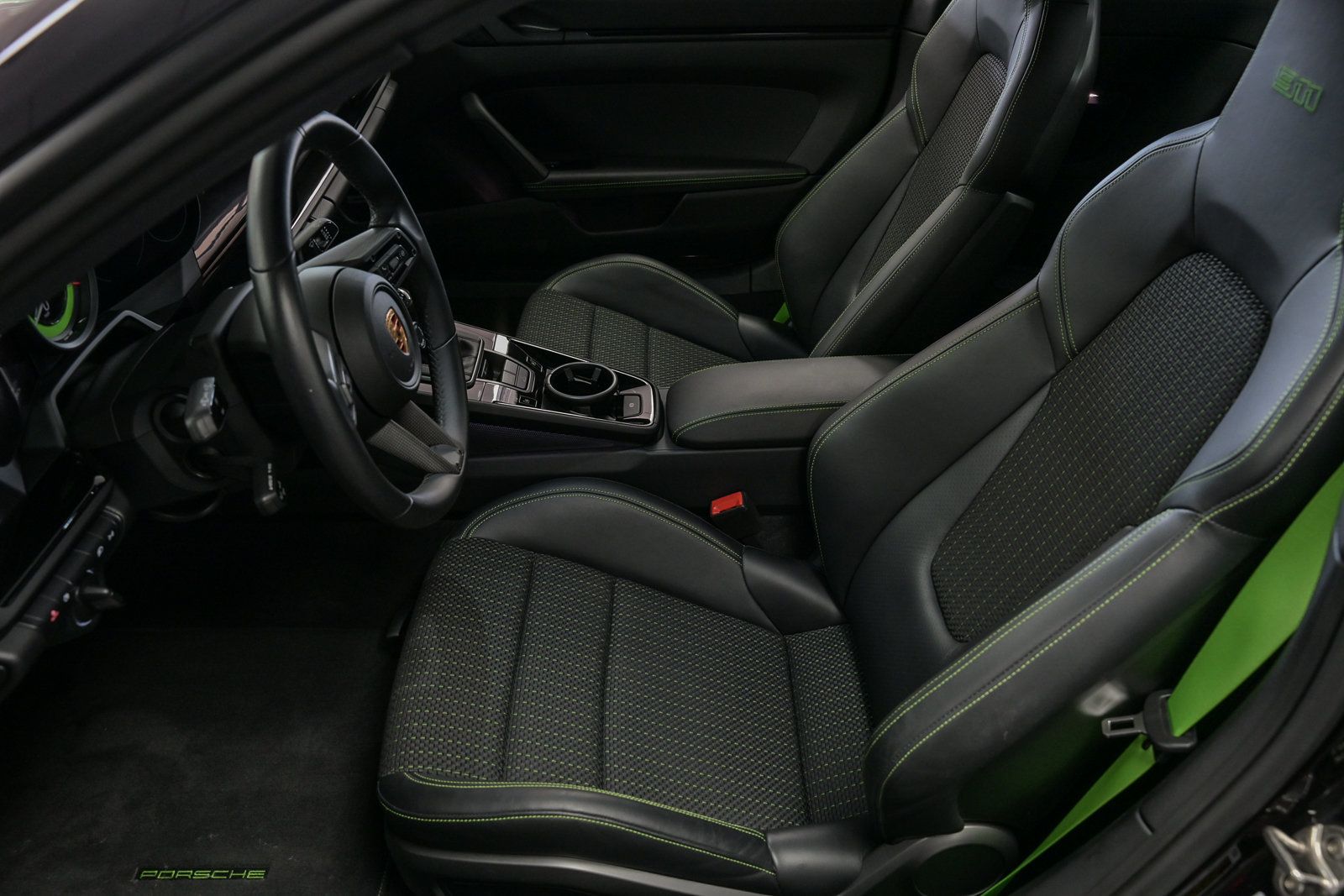 2024 Porsche 911 T Coupe photo 27