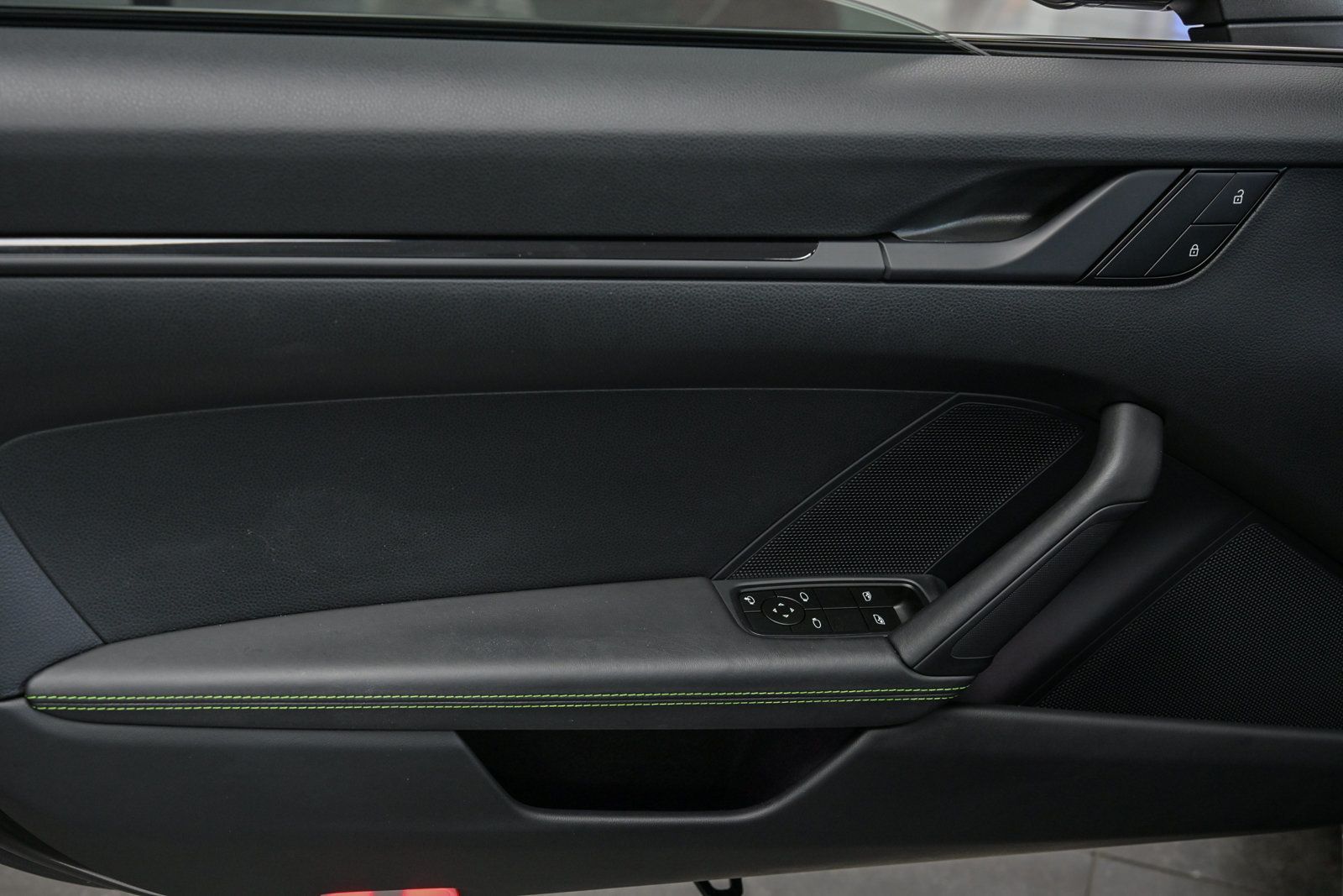 2024 Porsche 911 T Coupe photo 29