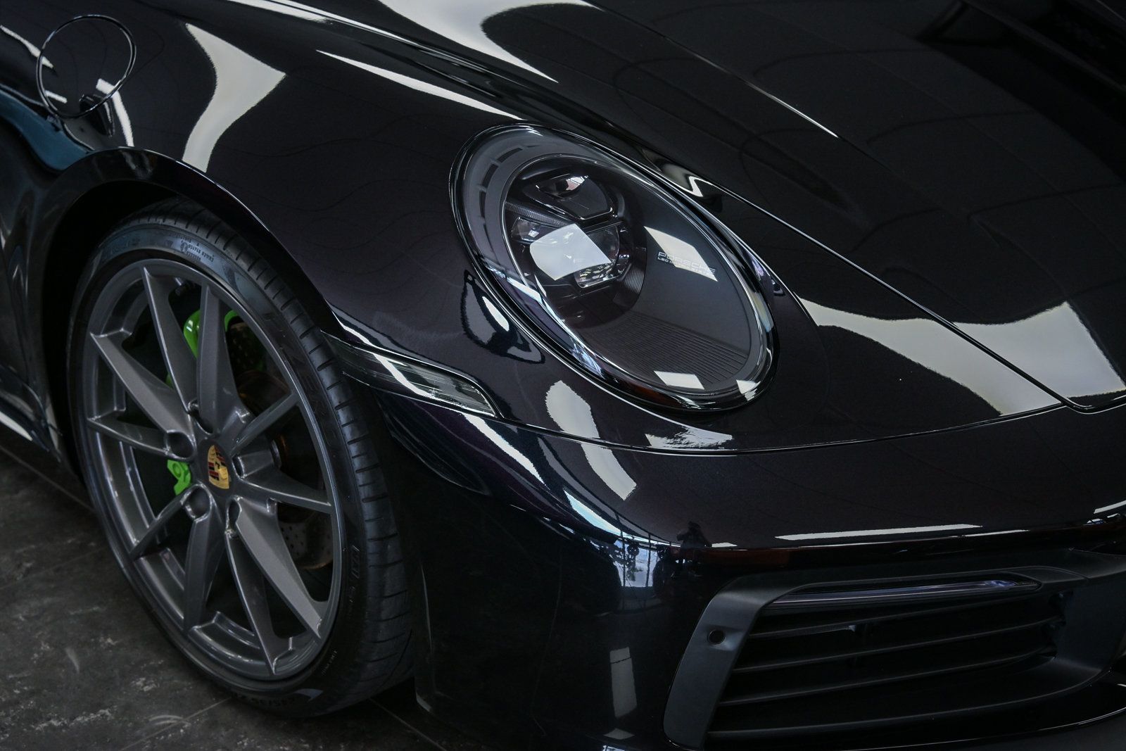 2024 Porsche 911 T Coupe photo 6