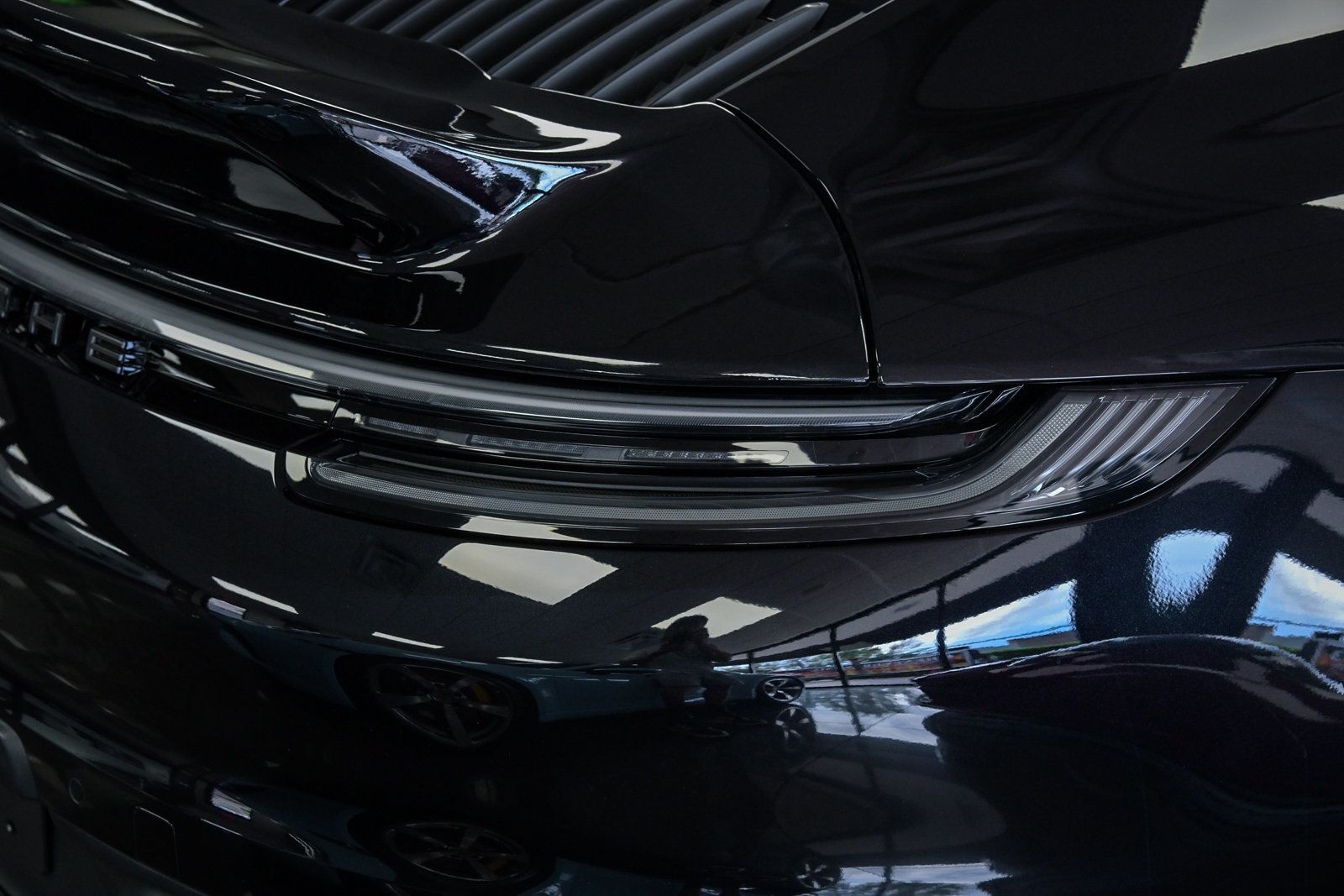 2024 Porsche 911 T Coupe photo 8