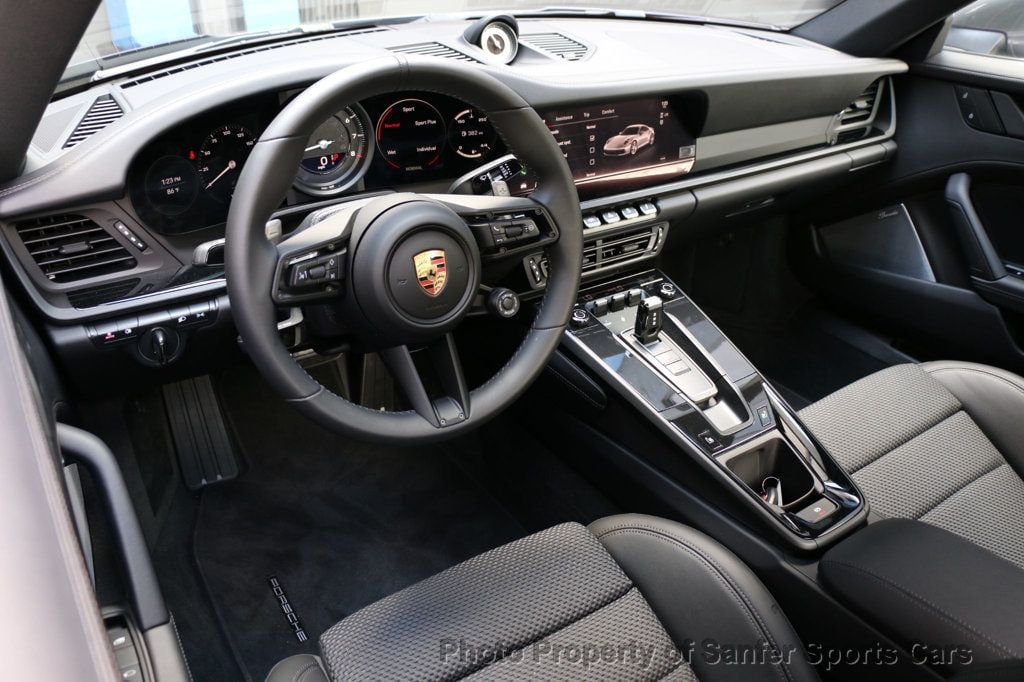 2024 Porsche 911 Carrera T Coupe - 22605234 - 18