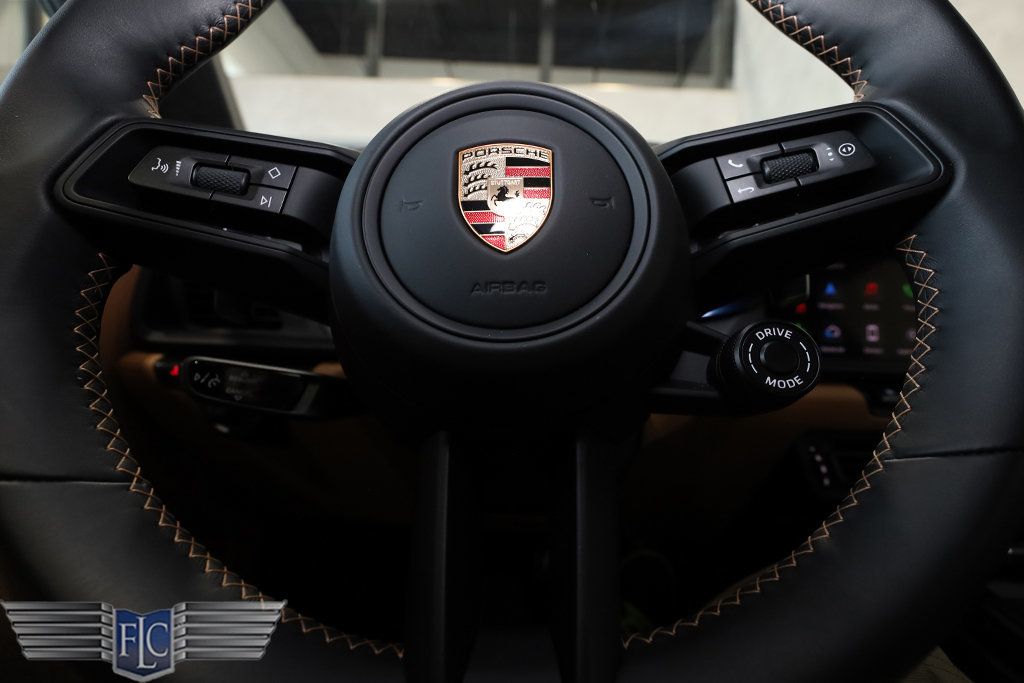 2024 Porsche 911 GT3 Coupe w/Touring Package - 23060491 - 33
