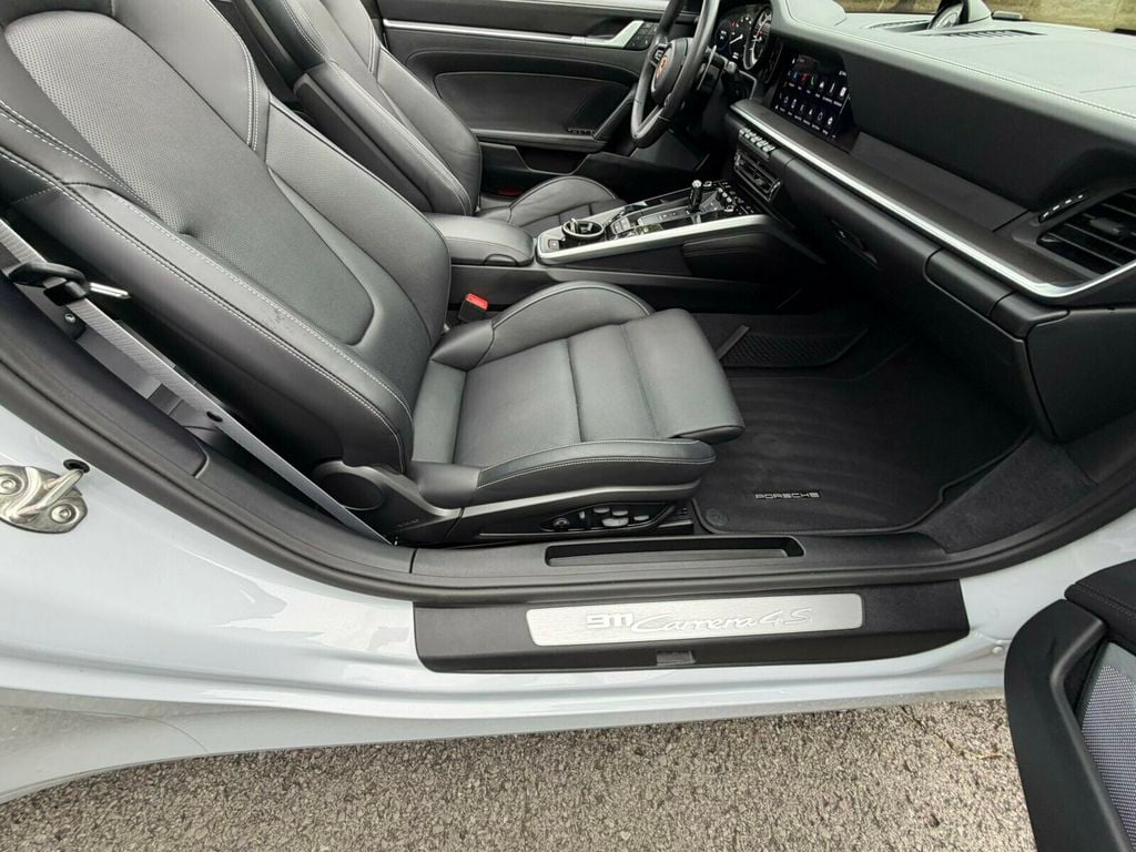 2024 Porsche 911 Sport Pkg/Heated&Cooled Seats/Sport Exhaust/Premium Pkg/NAV - 23071413 - 38